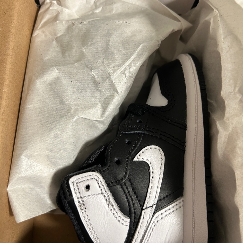 Jordan 1 Retro High OG (TD) - Black/White-White NIB. Never even tried on. - Picture 8 of 11